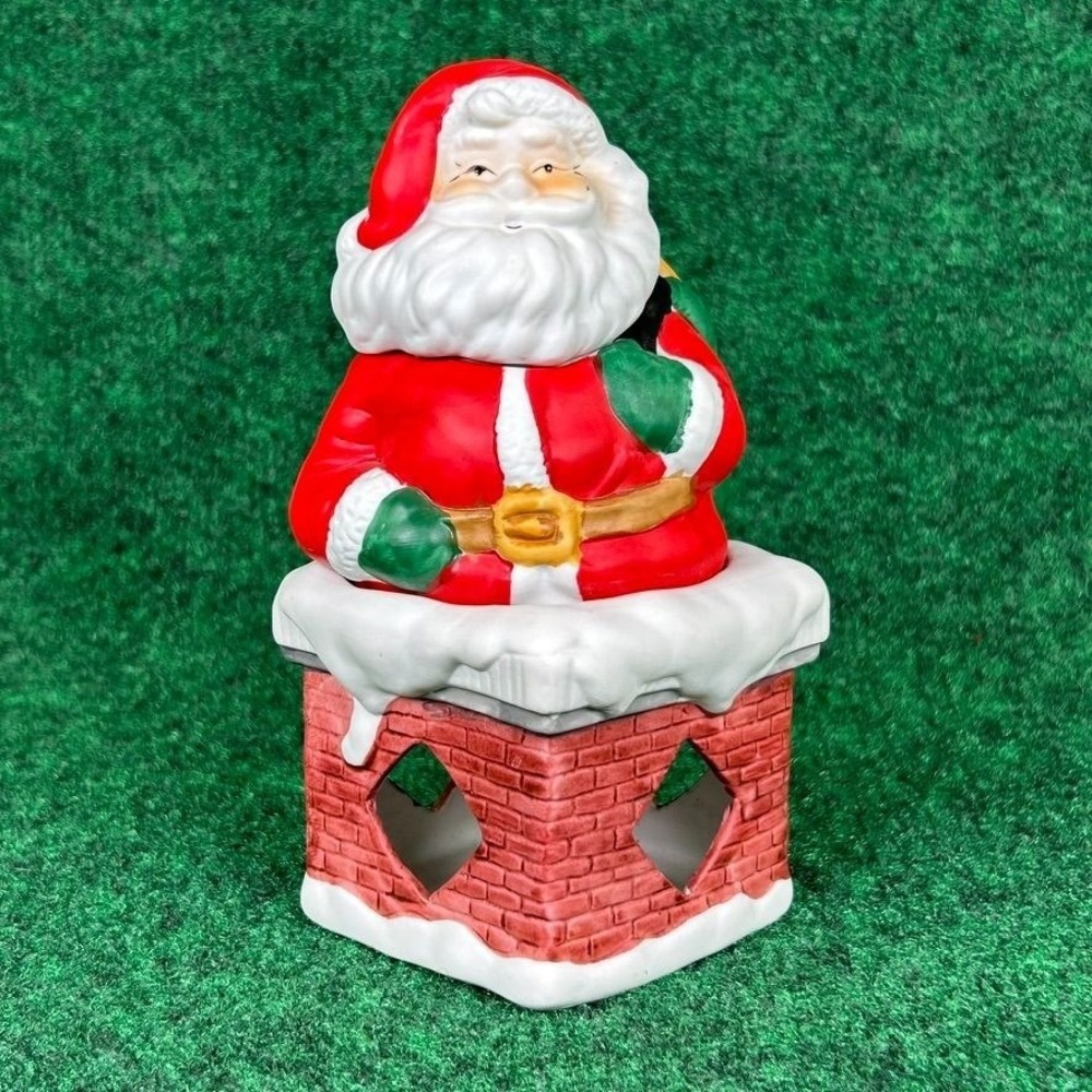 Montgomery Ward Porcelain Santa Potpourri Cooker With Candle Included Decoration